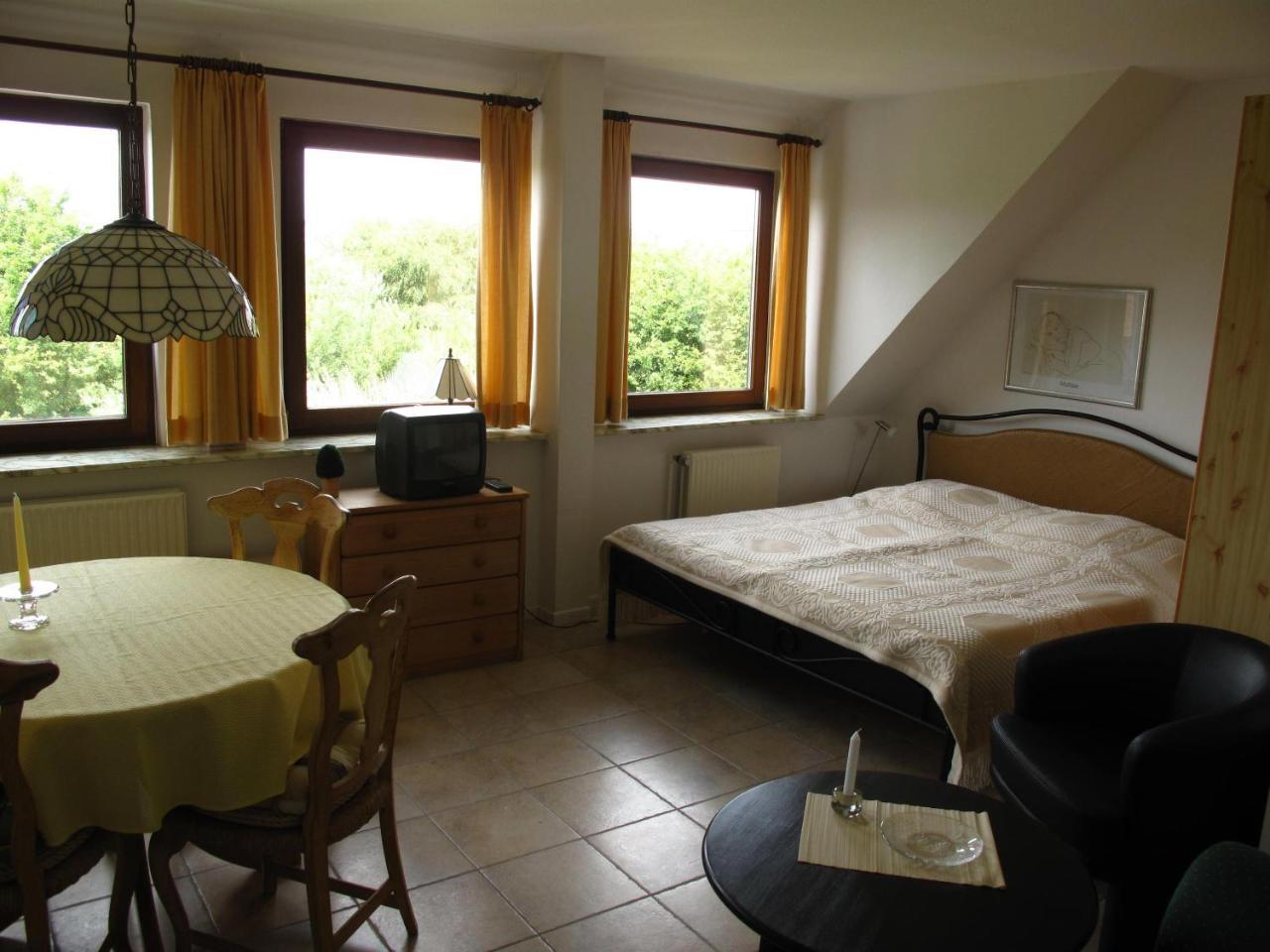 Haus-Halligblick-Ferienwohnung-Hamburger-Hallig 다게불 외부 사진